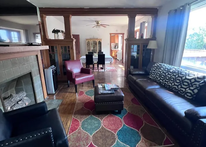 Penn House - Beautiful 3 Bedroom * Pittsburgh