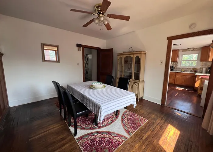 Penn House - Beautiful 3 Bedroom