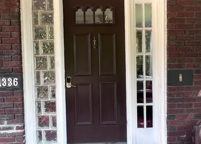 Penn House - Beautiful 3 Bedroom Apartment Pittsburgh